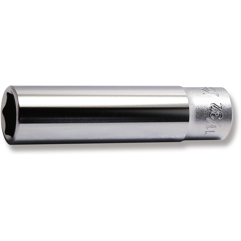 1/4 Sq. Dr. Socket  11/32 6 point Length 50mm